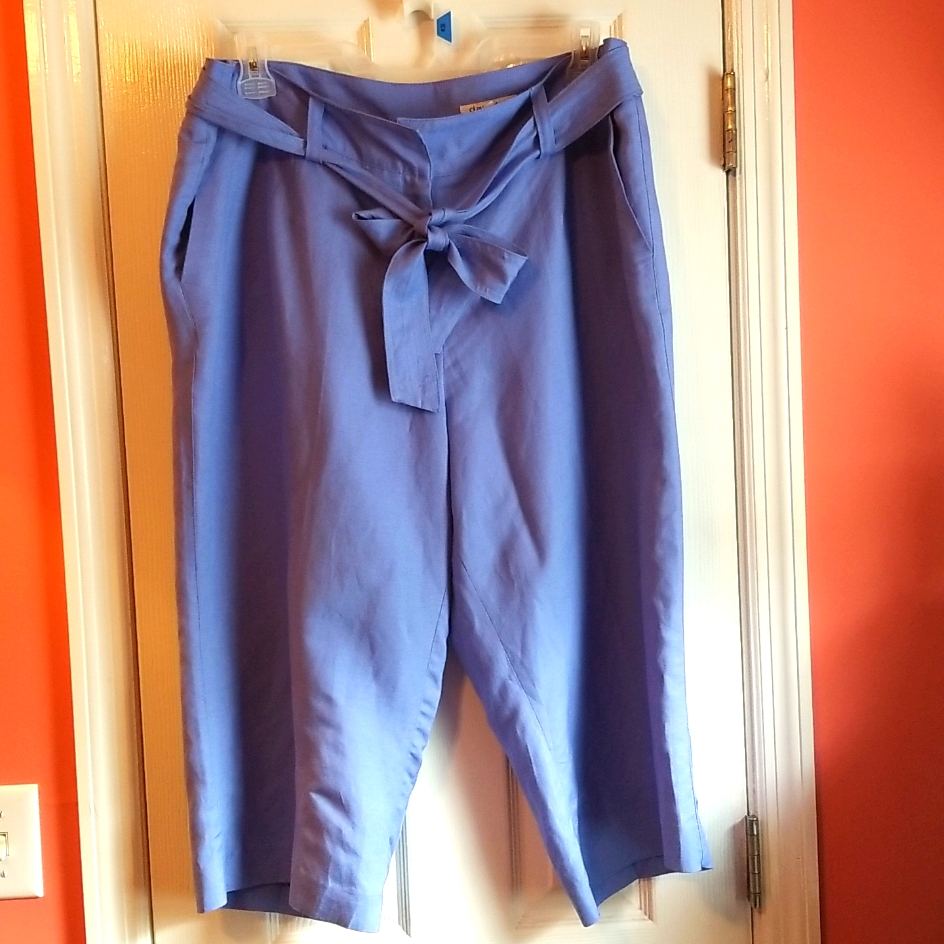 Ladies Plus Size Capris